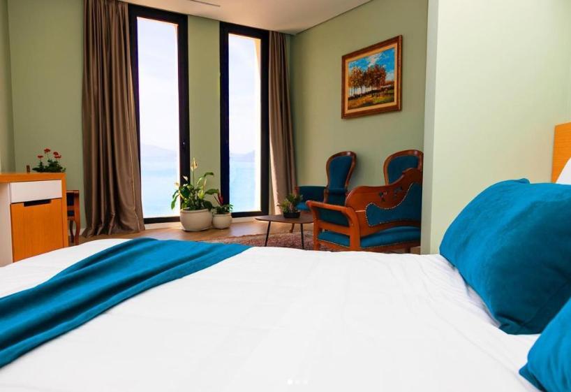Hotel Bologna Vlorë Εξωτερικό φωτογραφία