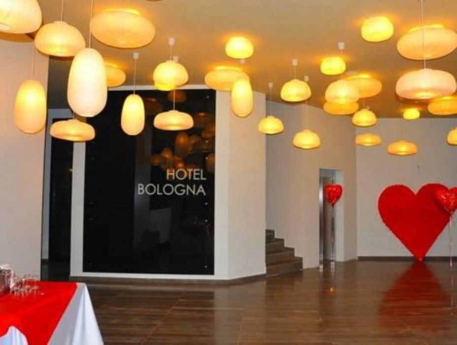 Hotel Bologna Vlorë Εξωτερικό φωτογραφία
